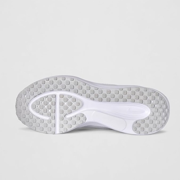 Nike Men's  Running Shoes - Picture 2 of 5